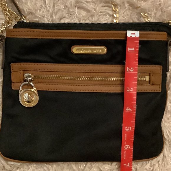 EUC Michael Kors Nylon Crossbody - Picture 12 of 13